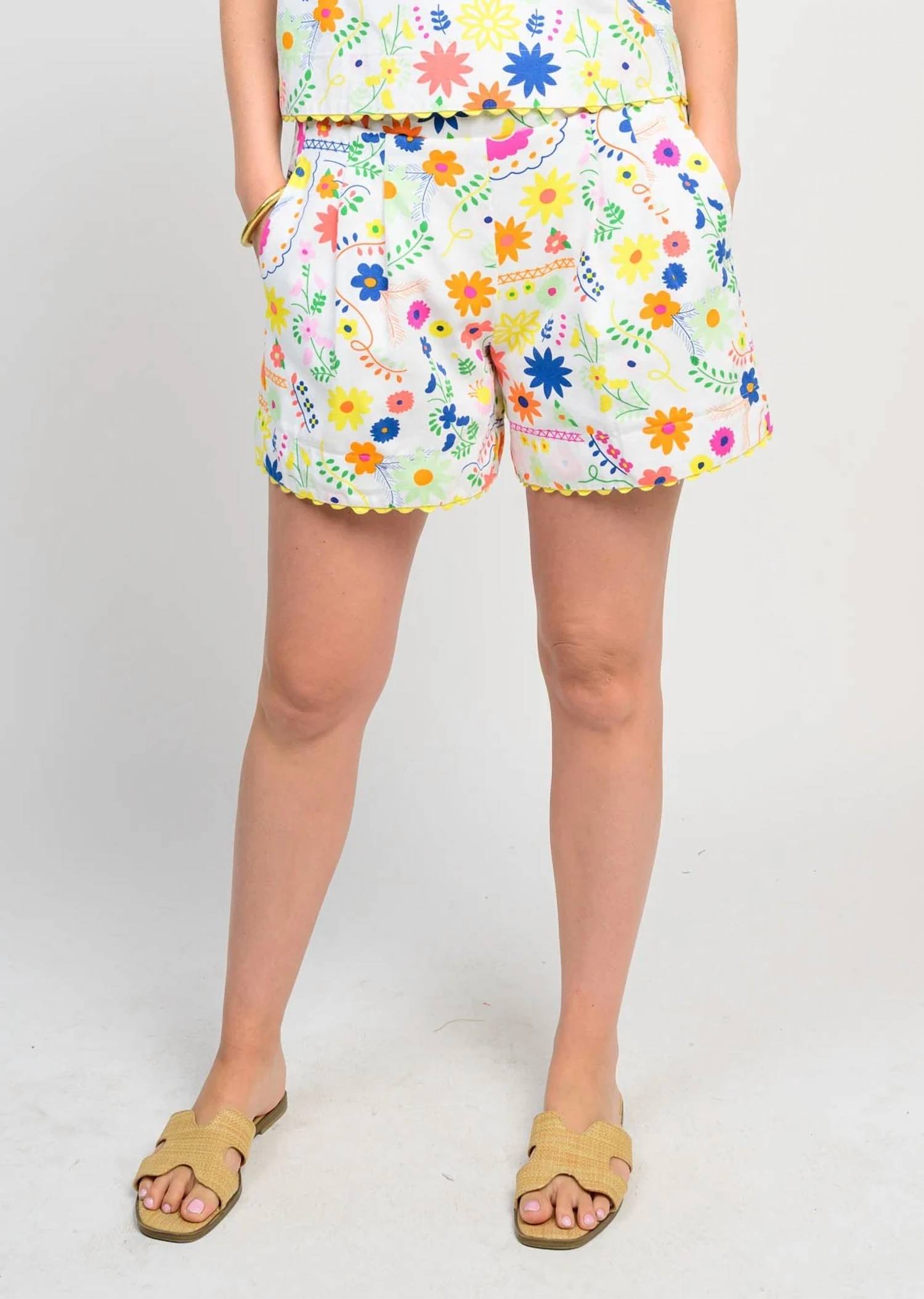 Sister Mary - Flores Scallop Hem Shorts