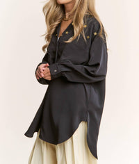 J.Nna - Stamped Star Button-Up Tunic Blouse
