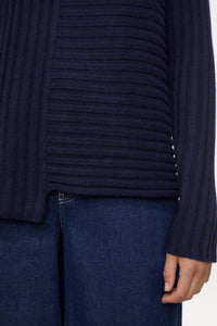 Closed - Turtle Neck Pullover