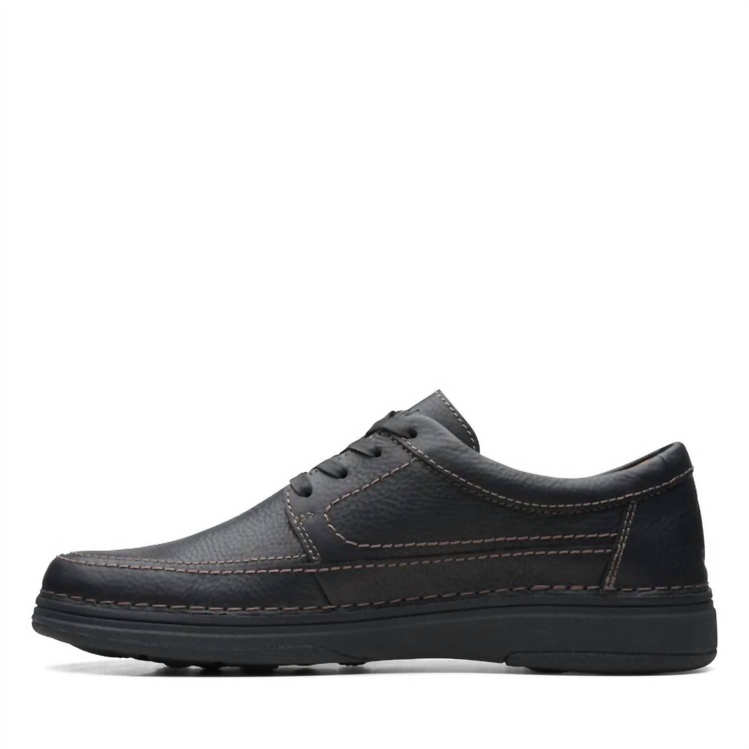 Clarks Men's Nature 5 Lo Shoes in black - men's sneaker - detail view