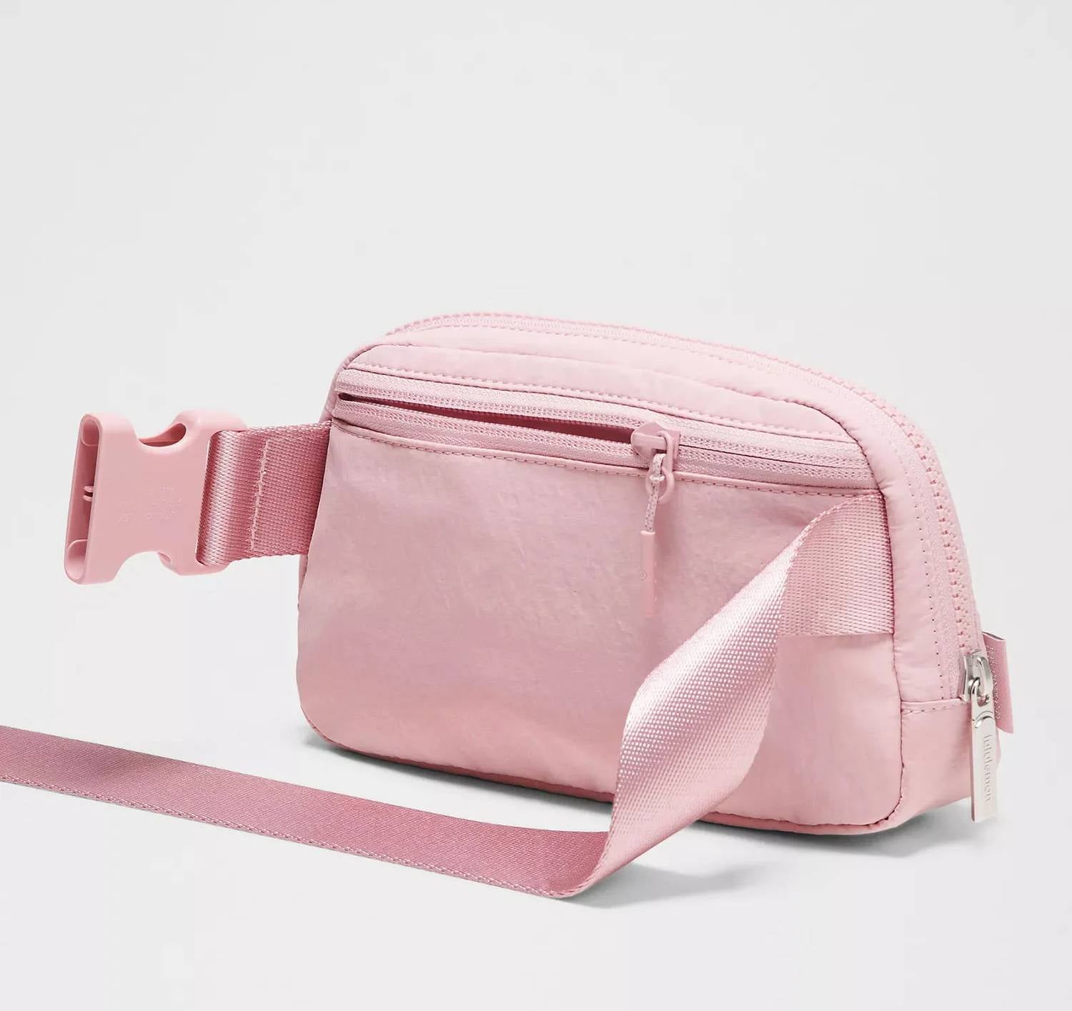 Lululemon - Women's Everywhere Belt Bag