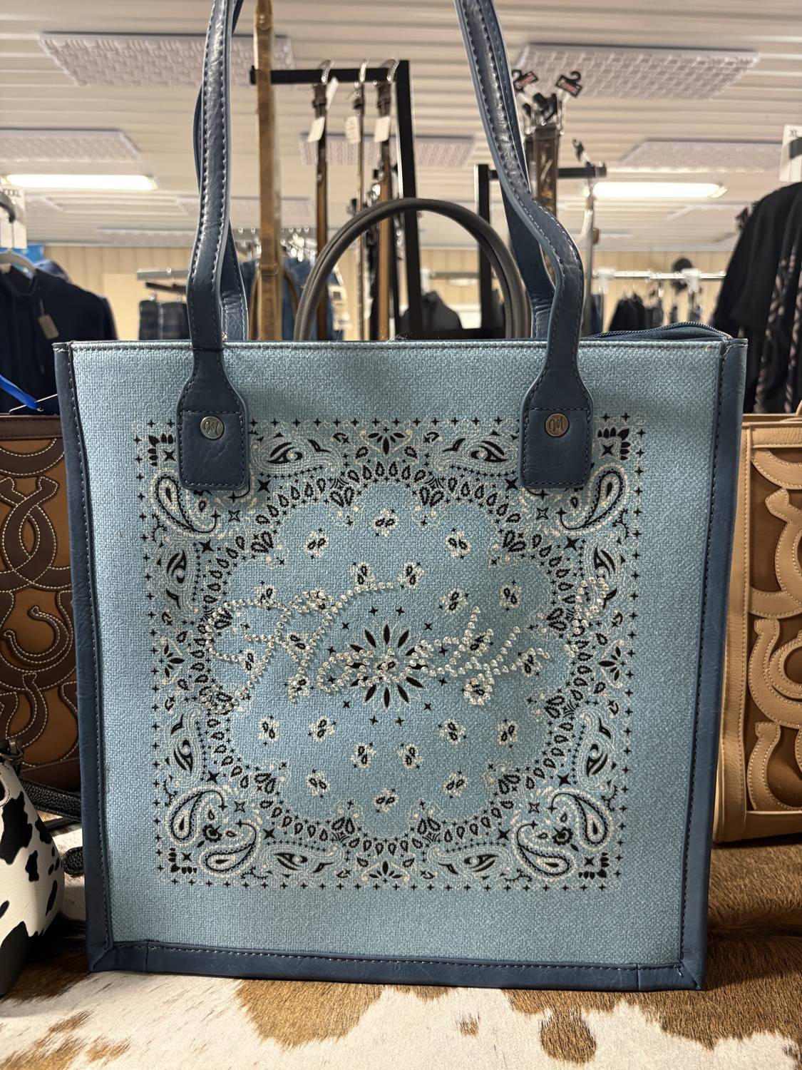 Montana West - Bandana rhinestone Howdy conceal carry tote