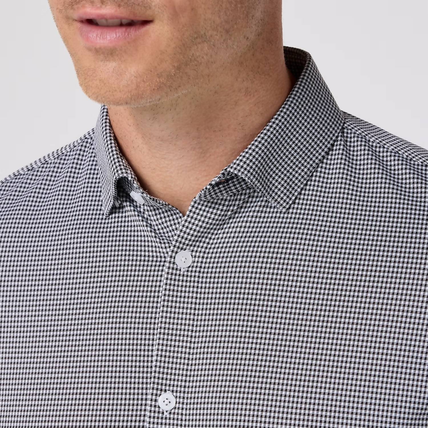 Mizzen + Main Halyard Long Sleeve Performance Dress Shirt in black peter gingham - men's shirt - detail view