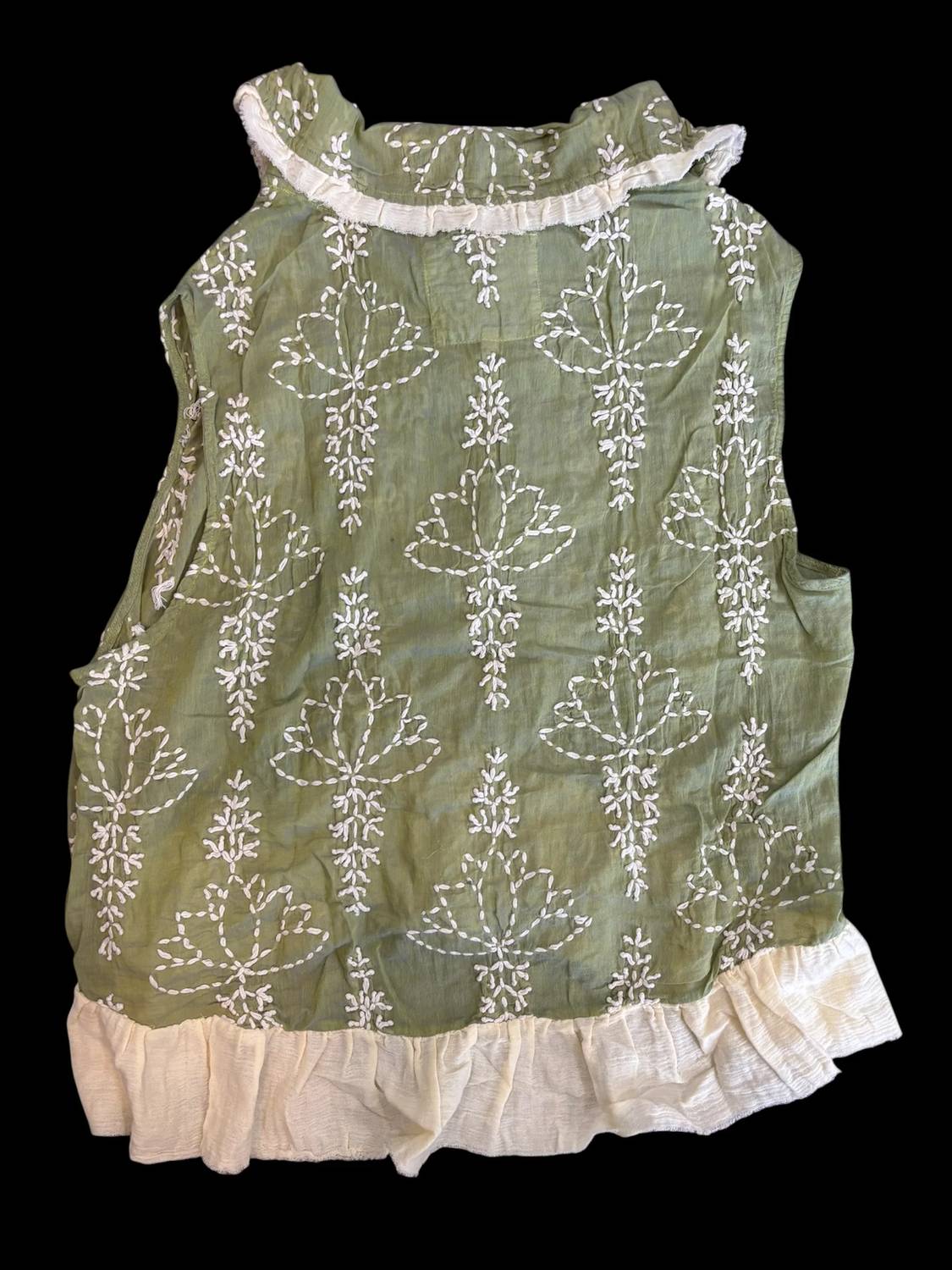 A Rare Bird - Women's Embroidery Ruffle Vest