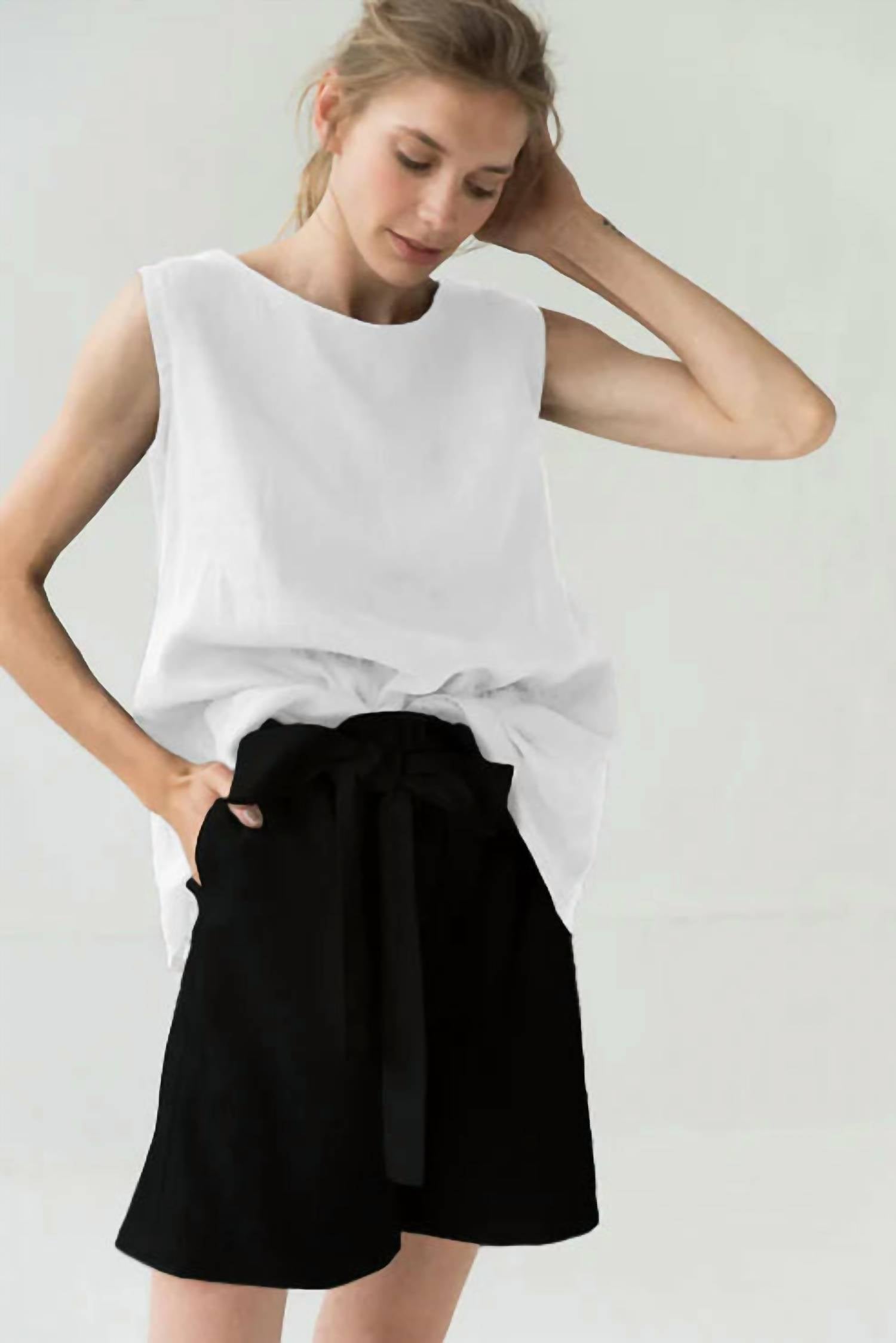Le Muse - High Waisted Linen Short