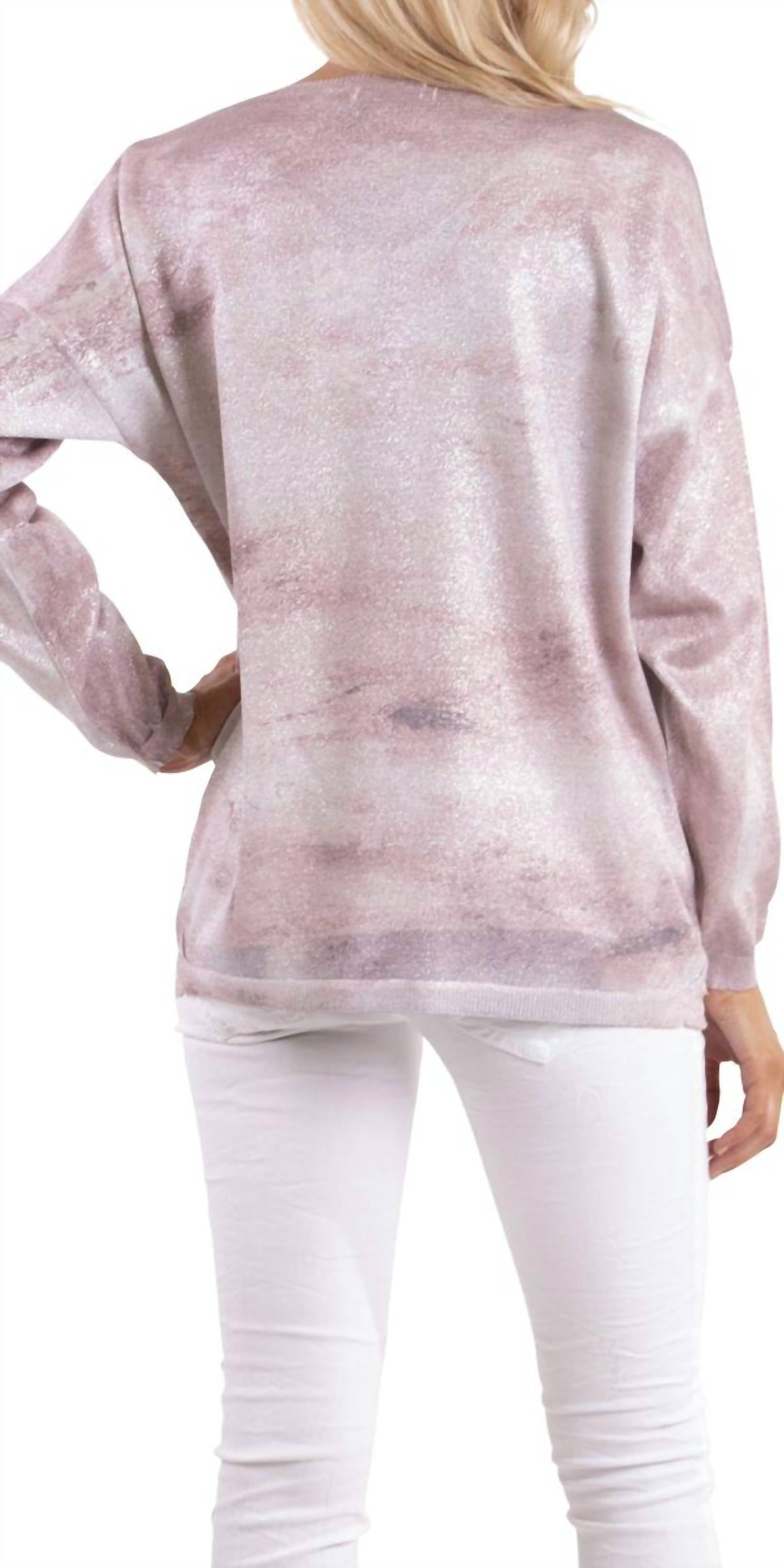 Gigi Moda - Bold Queen Long Sleeve Sweater