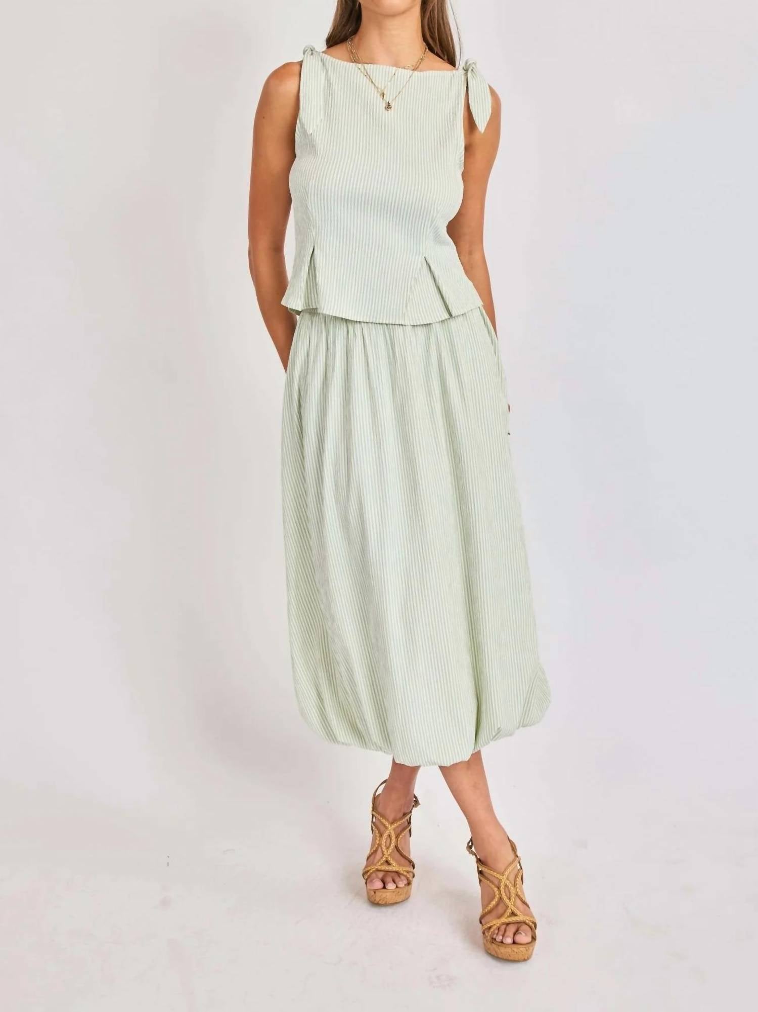Sadie & Sage - See Me Bubble Midi Skirt