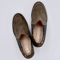 Chelsea Jones - Women's Step Mid Heel Ankle Boot
