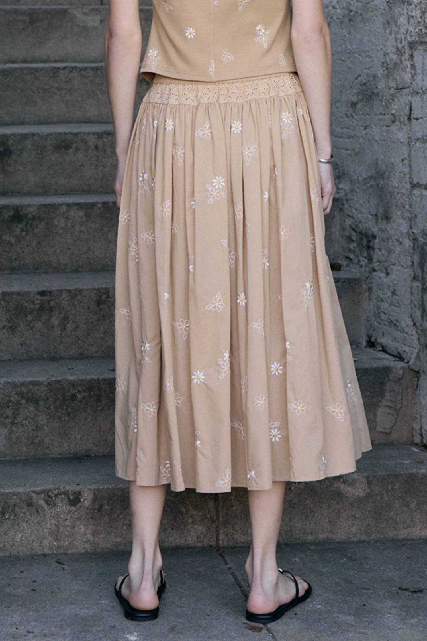 Raisonnel - Daisy Embroidered Smocked Midi Skirt
