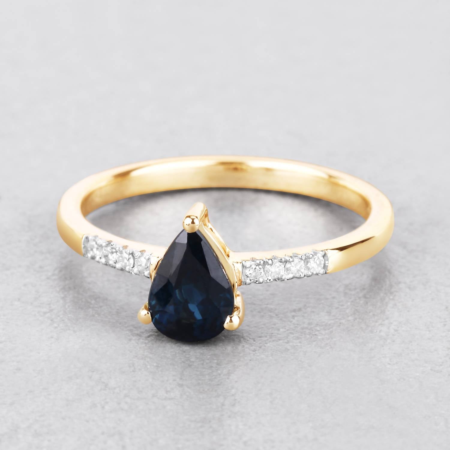 Diana M Jewels Women's Pear Natural Blue Sapphire Fashion Ring (0.86 Ct) - Delicate in 14k yellow gold - women's jewelry - detail view