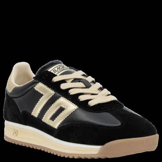 Back 70 - Women's Jogger N Sneakers