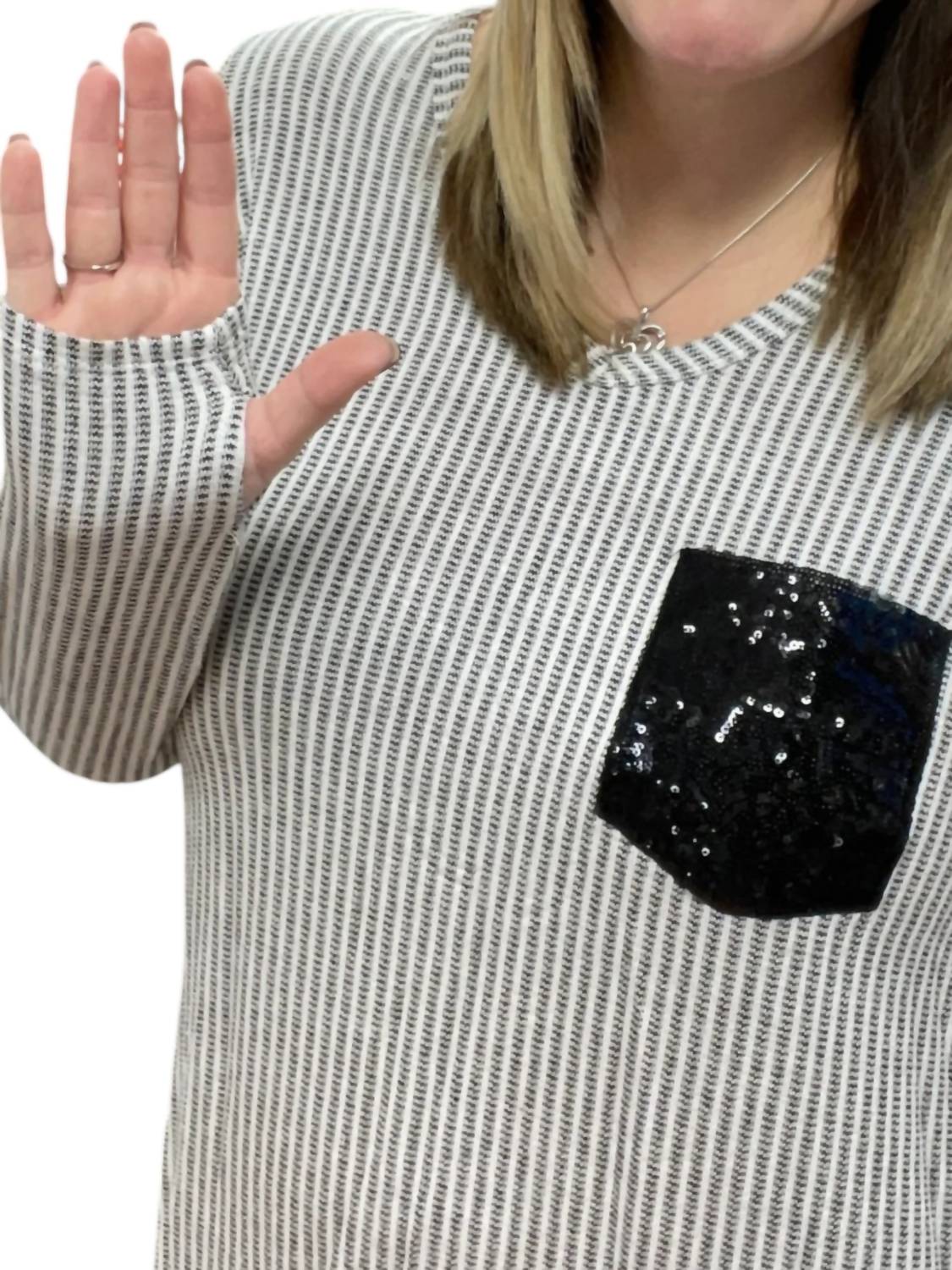 Honeyme - Sequin Pocket V-Neck Long Sleeve Tee