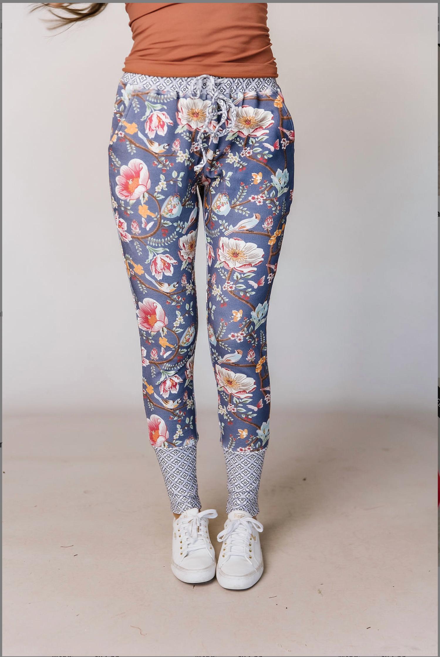Ampersand Ave - Dancing Floral Joggers