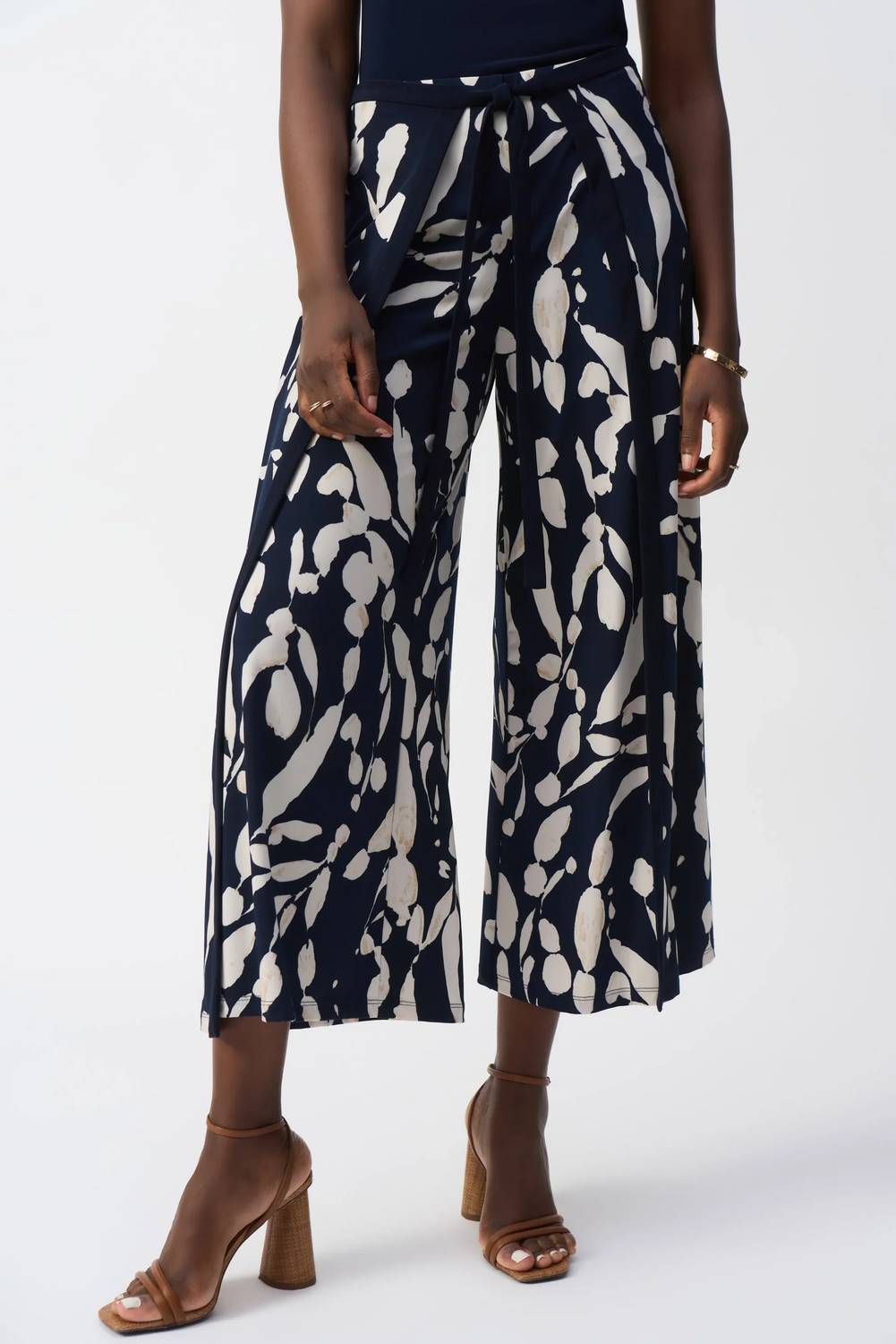 Joseph Ribkoff - Floral Wrap Front Cropped Pants
