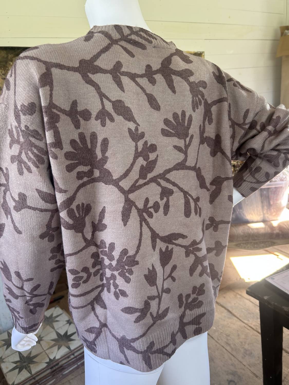 Before You - Women's Floral Print Long Sleeve Knit Top