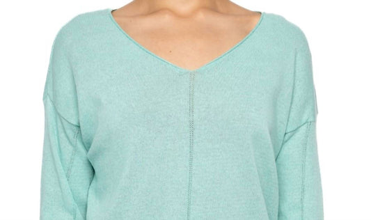 Astrid - Women's Preppy V-neck Top