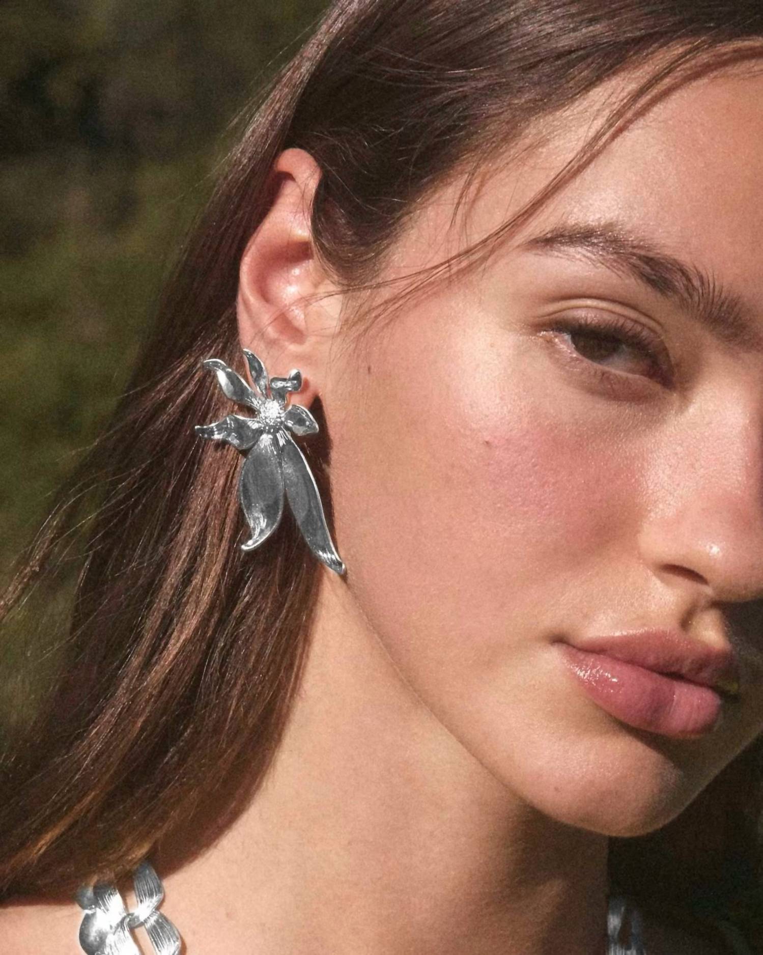 Kendra Scott Women's Anya Flower Statement Earrings in vintage rhodium - women's jewelry - alternate view