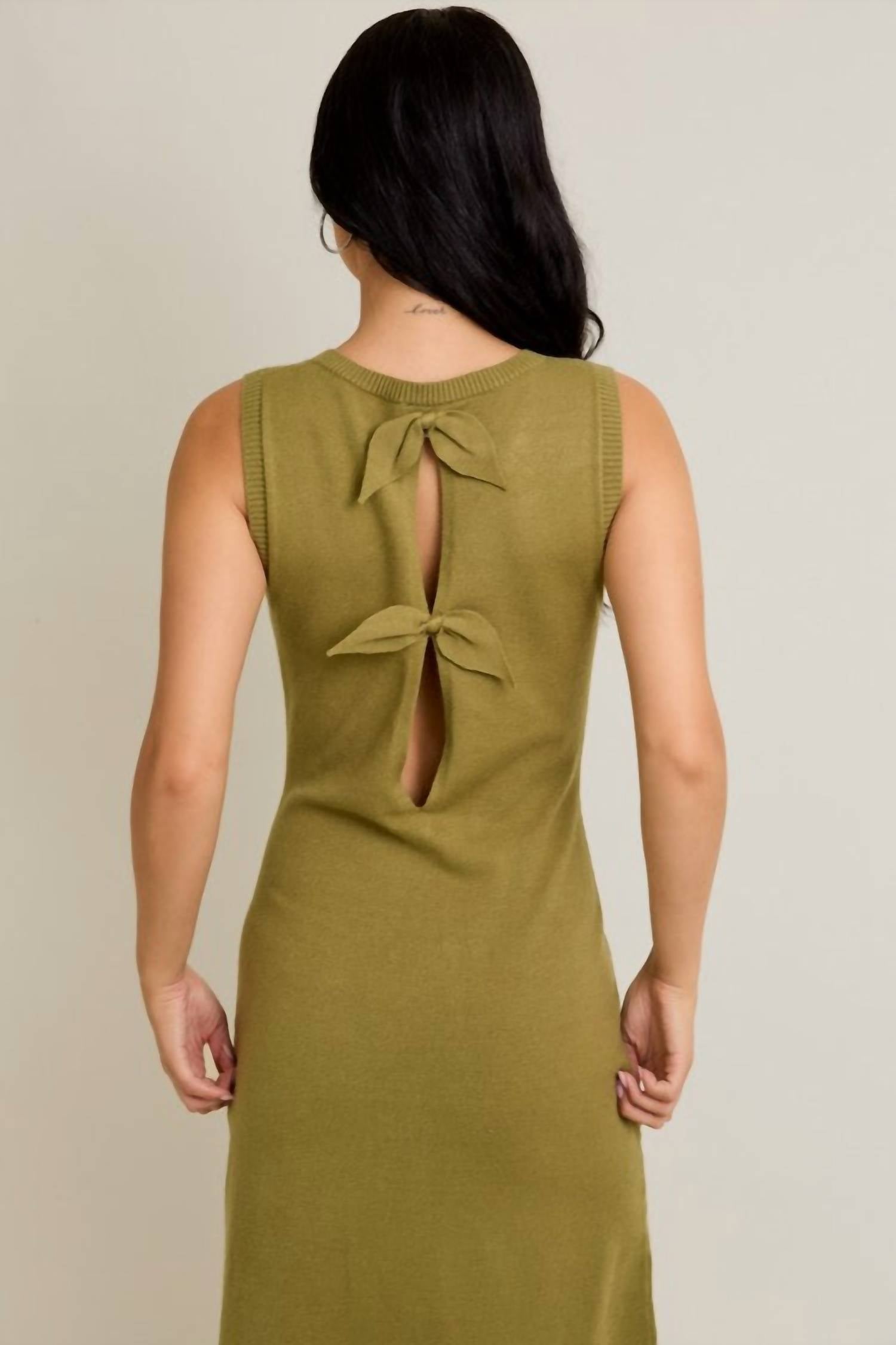 Le Lis - Round Neck Sleeveless Back Tie Detail Midi Dress