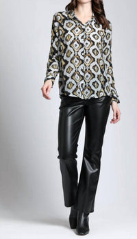Apny - Runie Button Up Top