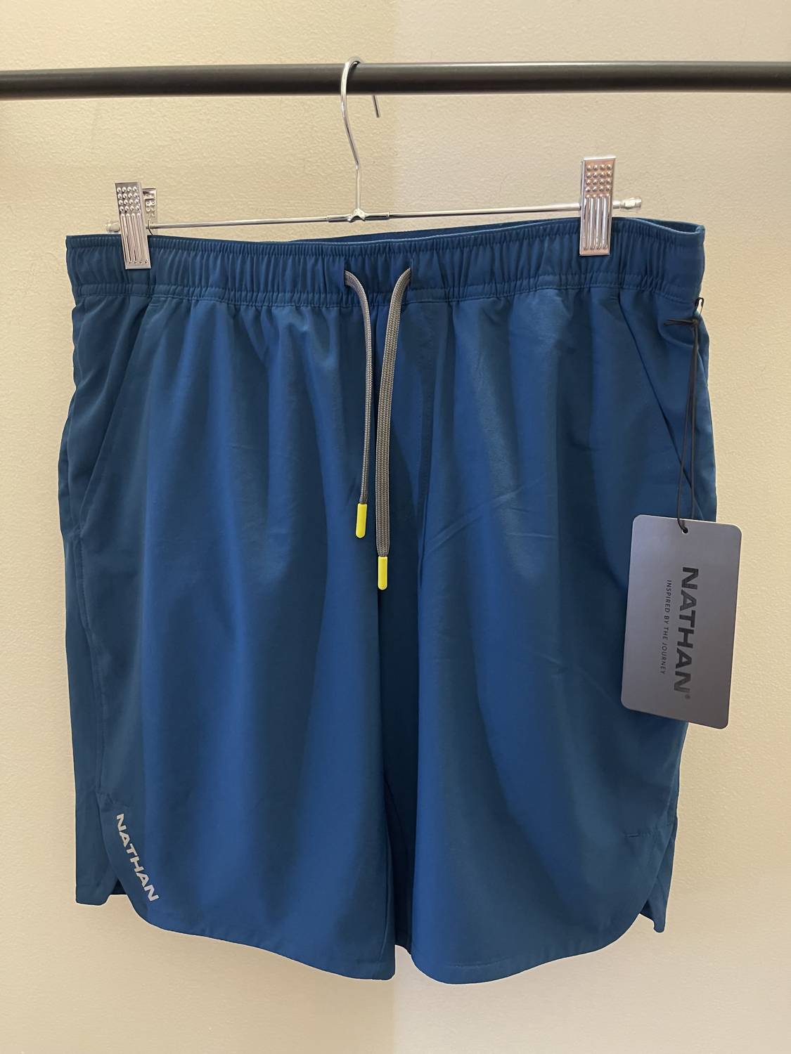 Nathan Sports - Men's Essential Shorts - 9"