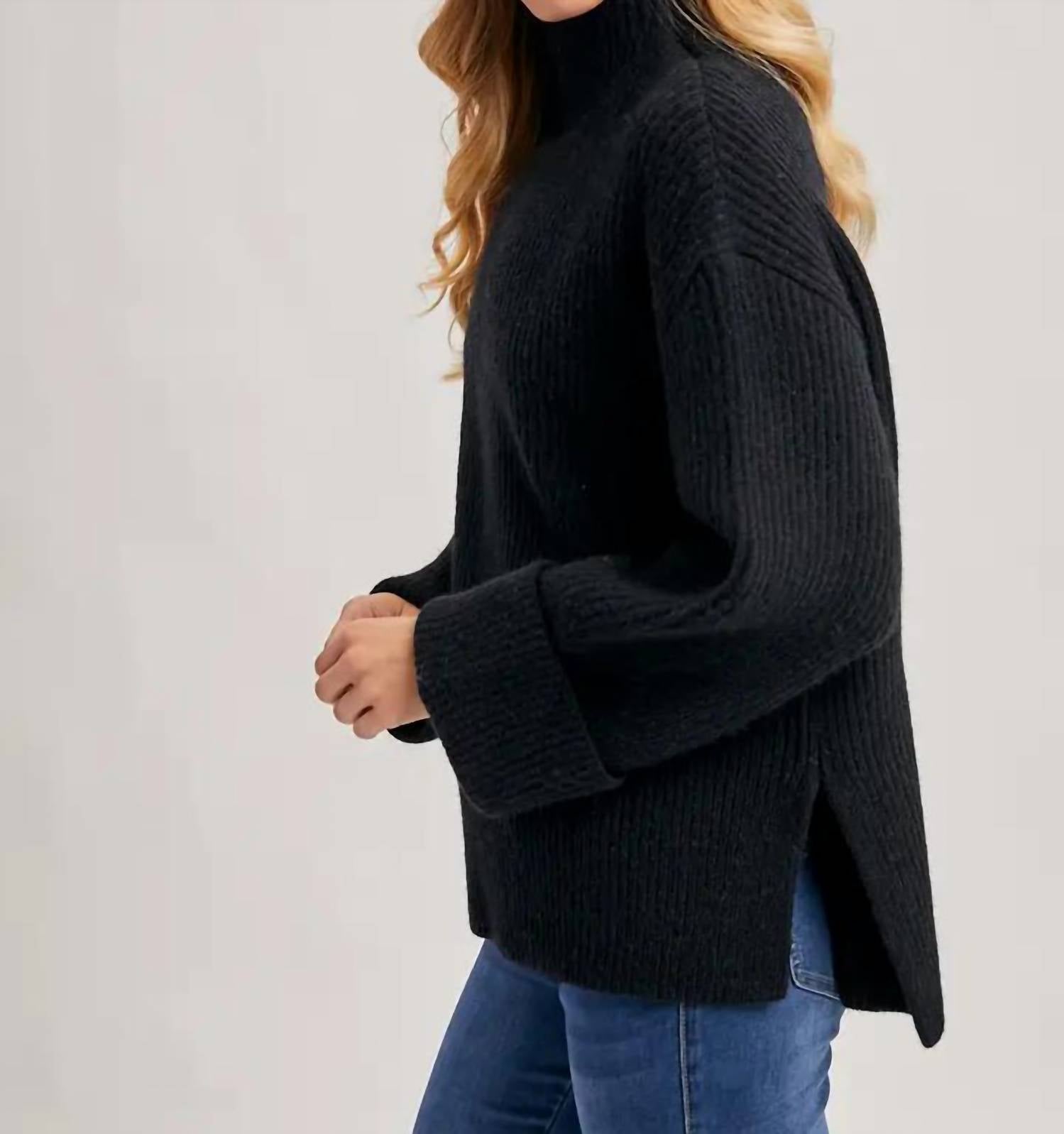 Bluivy - FUNNEL NECK OVERSIZED PULLOVER