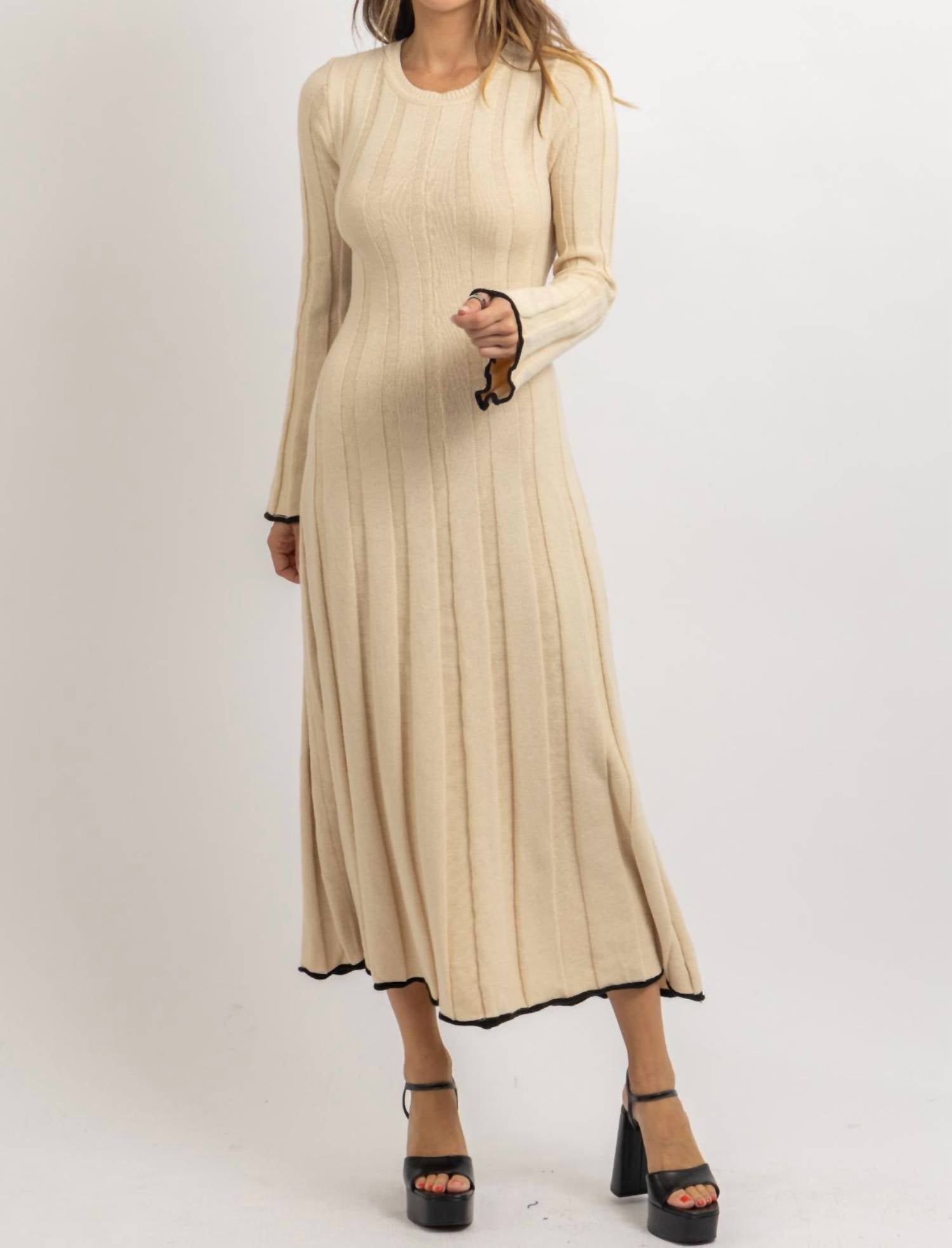 Lalavon - Cam Contrast Bow Maxi Dress