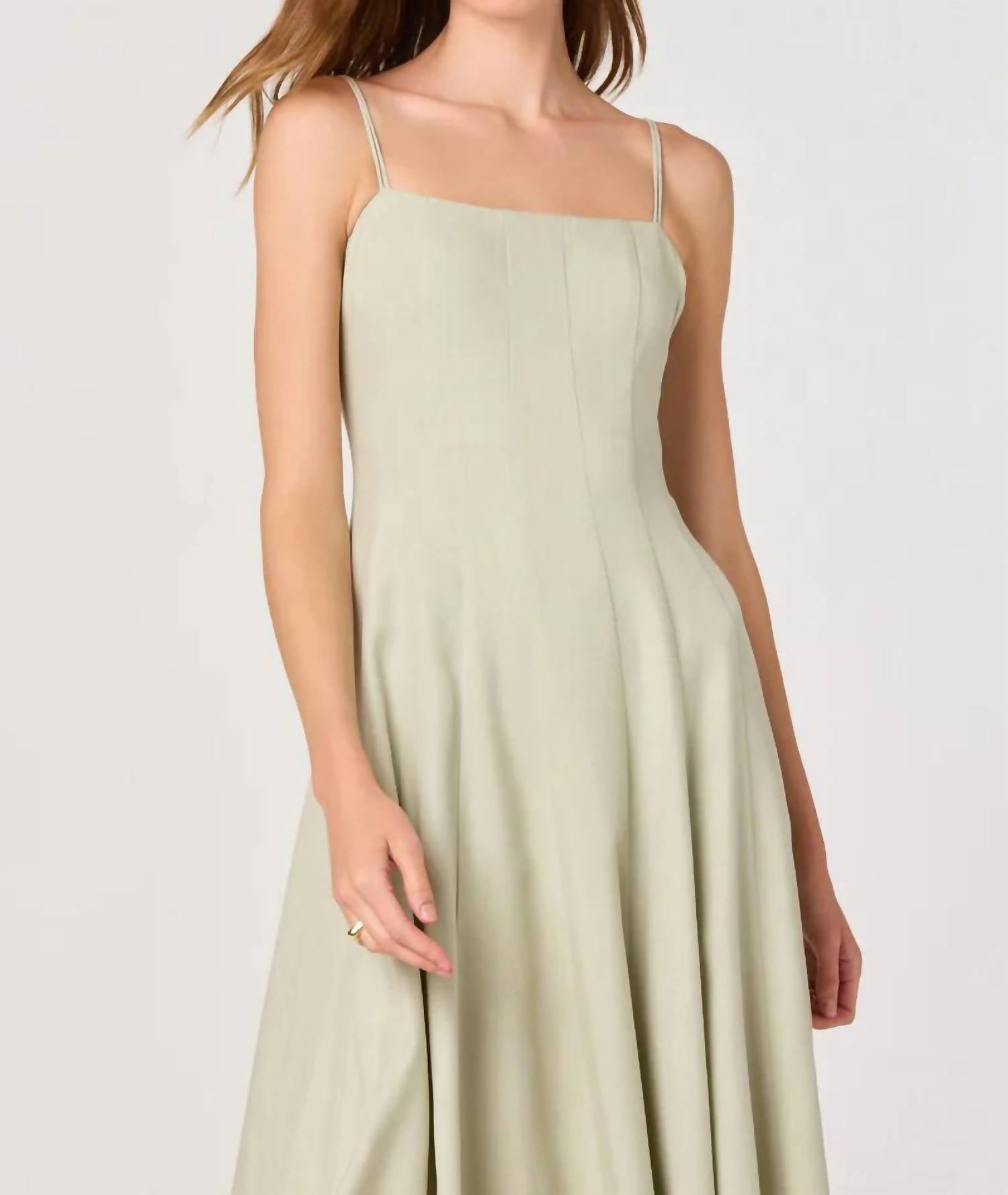 Astr - Trisha Square-neck Midi Dress