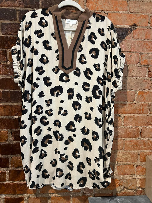 Entro - Women's Big Animal Print Dress