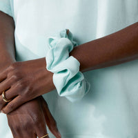 Lunya - Washable Silk Lounge & Scrunchie Set
