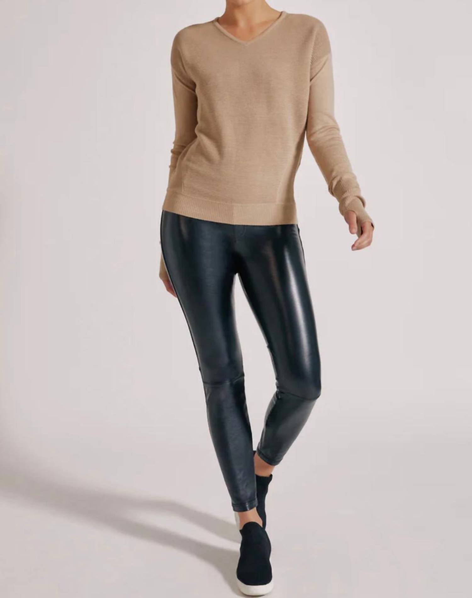 Blanc Noir - PORTOLA V NECK SWEATER