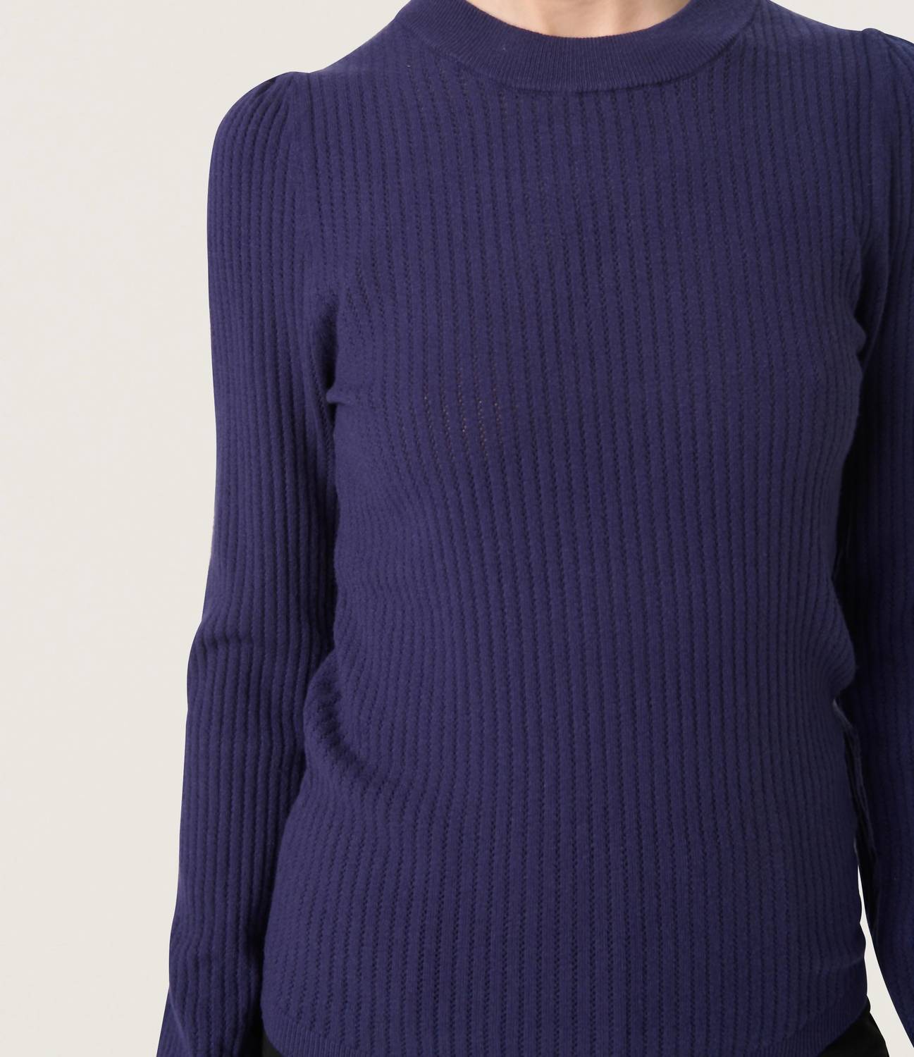 Soaked In Luxury - Spina Slim Fit Crew Neck Pullover Sweater