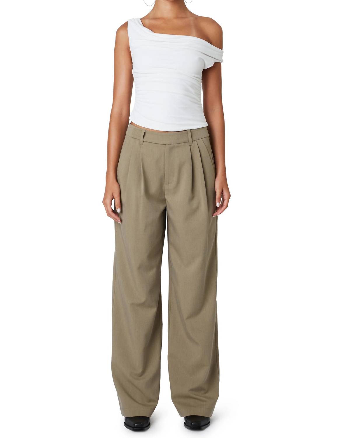 NIA Kara Mid-Rise Trouser in olive grey - women's pants - detail view