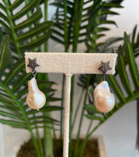 Mela Jewellery - Women's Pearl Baroque Drop Earrings