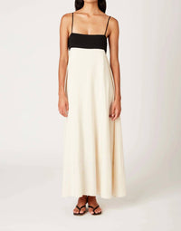 Nia - Clove Dress