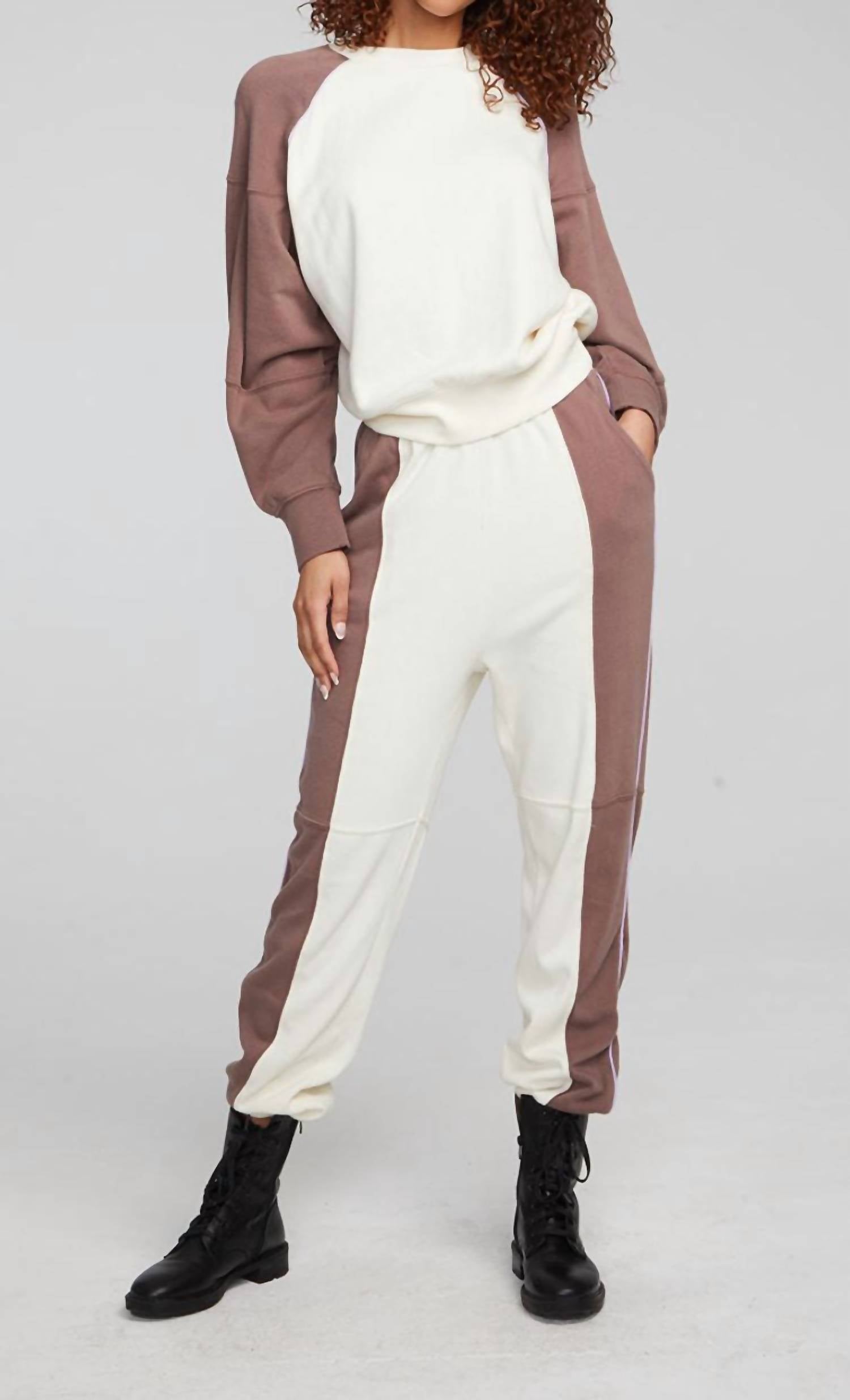 Chaser - Yale Jogger