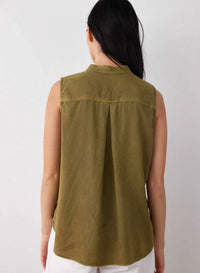 Bella Dahl - Sleeveless Two Pocket Button Down Top
