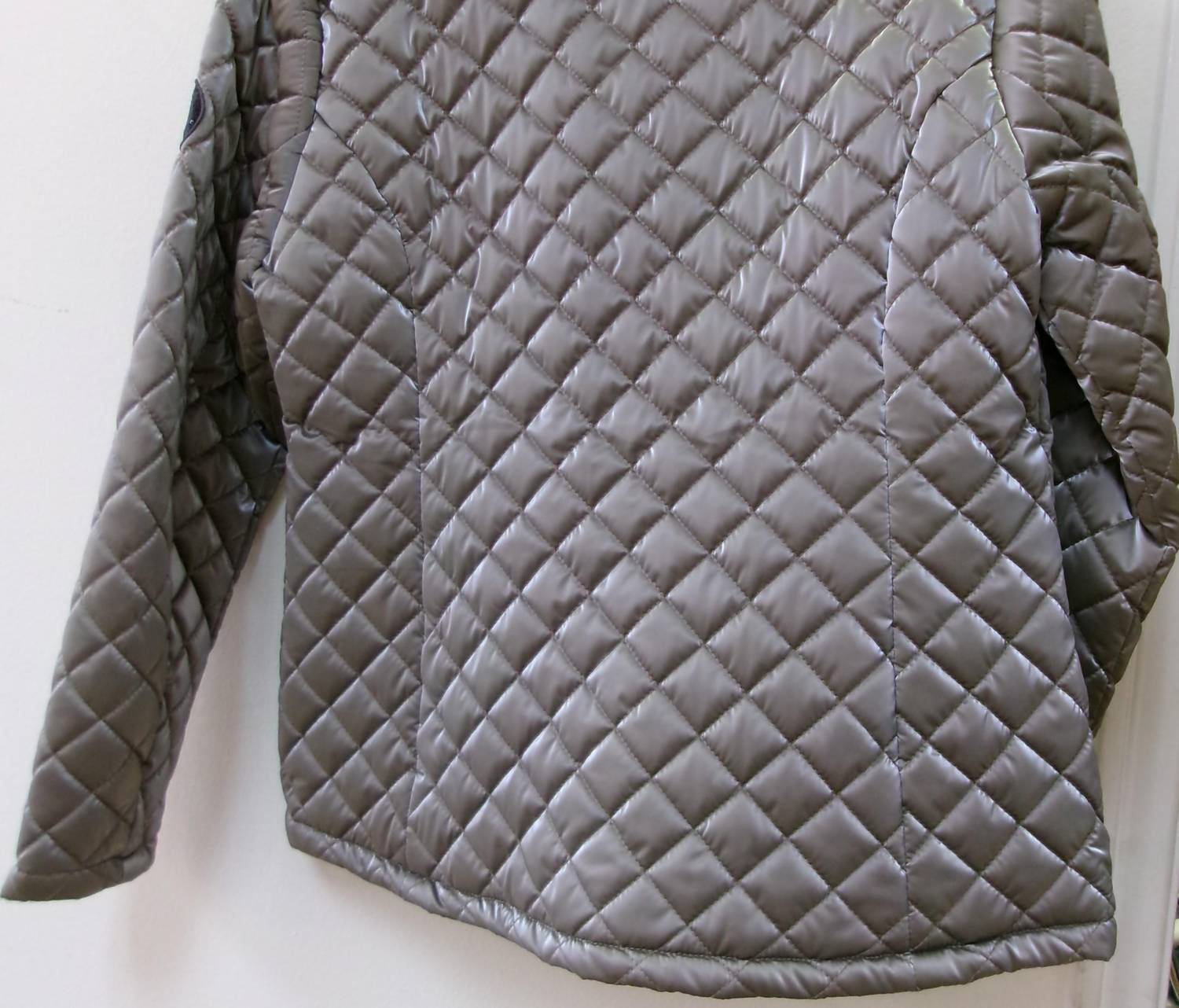 Dolcezza - Women's Puffer Jacket With Zippered Side Pockets