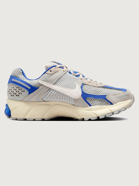 Nike - Women's Zoom Vomero 5 Shoes