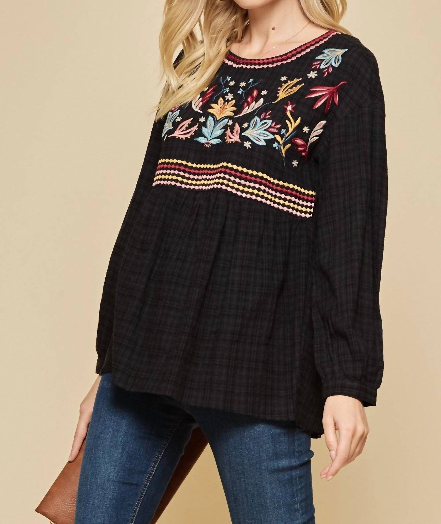 Andree By Unit - Babydoll Embroidered Top