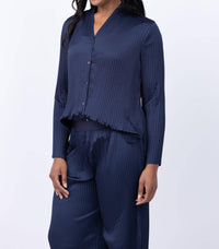 Nic + Zoe Crinkle Crepe Shirt Top in dark indigo - women's long sleeve top - detail view