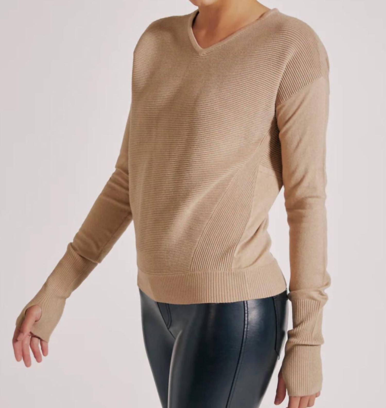 Blanc Noir - PORTOLA V NECK SWEATER