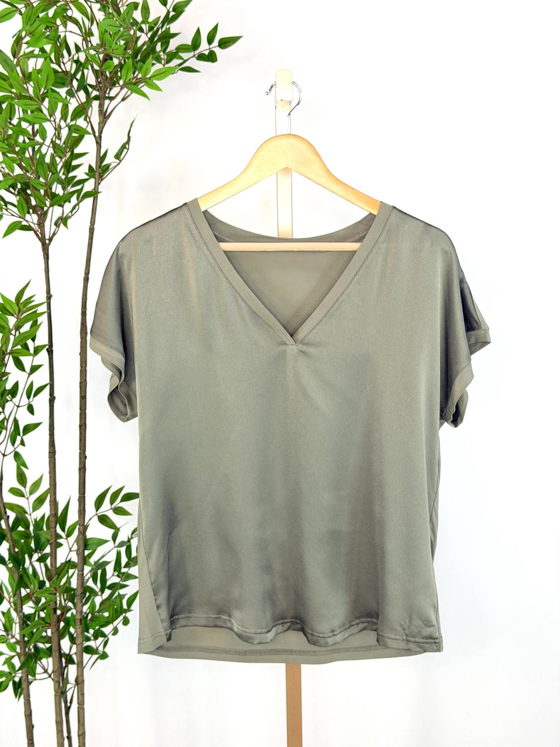 B.Young - Women's Poise And Ease Top