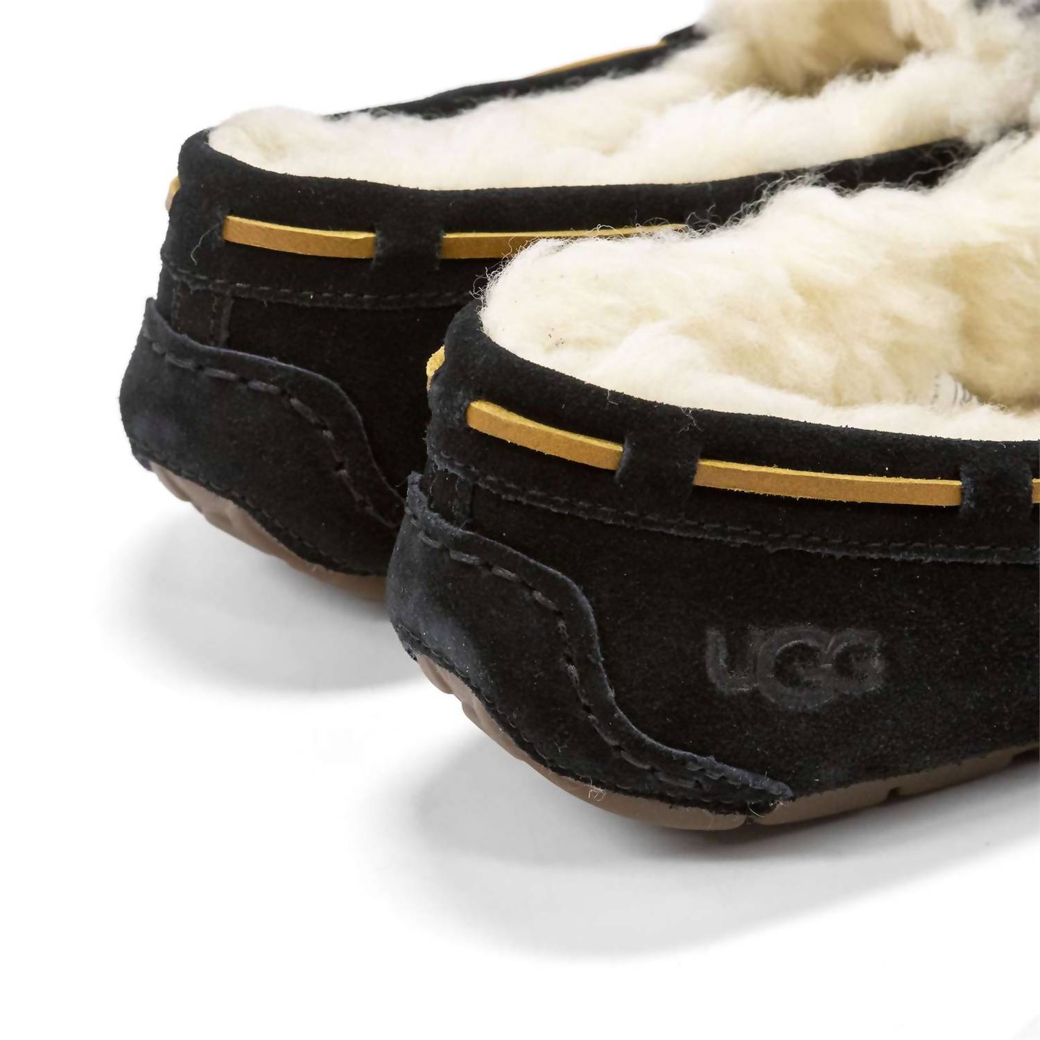 Ugg - Women's Dakota Moccasin Slippers
