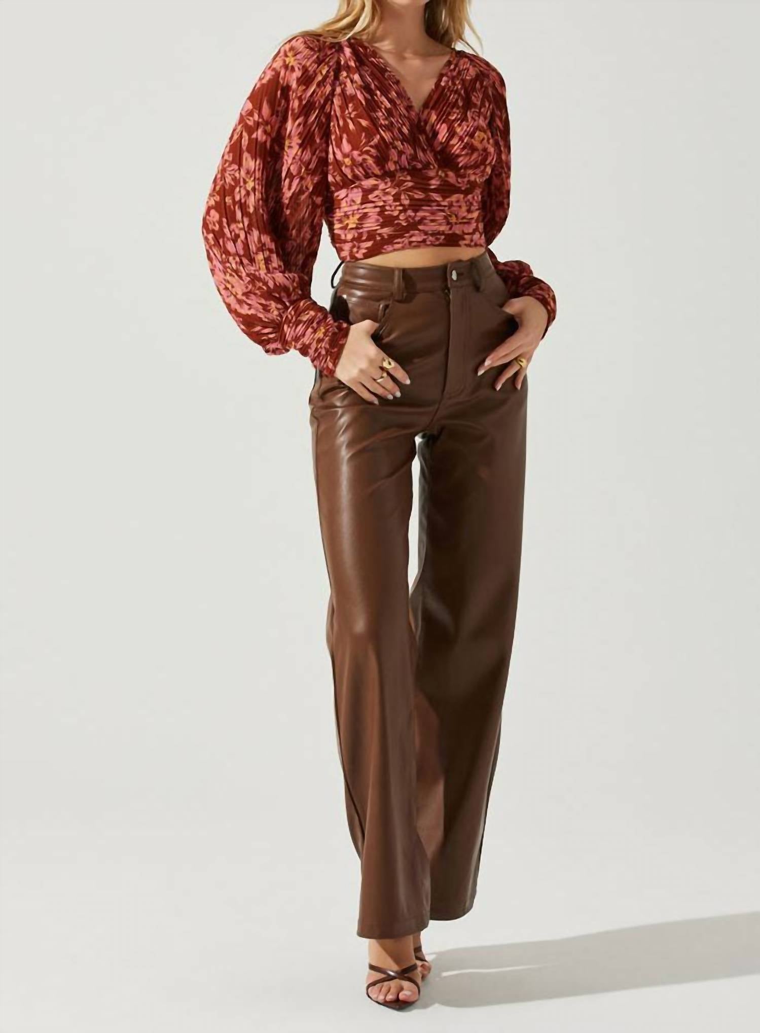 Astr - Pernilla Long Puff Sleeve Top