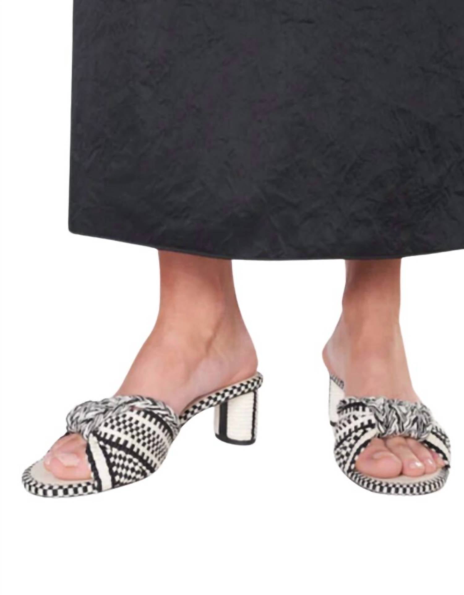 Amambaih - Women's Jimena Mules Sandals