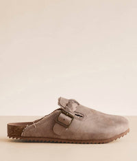 Very G Women's Iris 3 On Braided Mule in beige - women's shoe