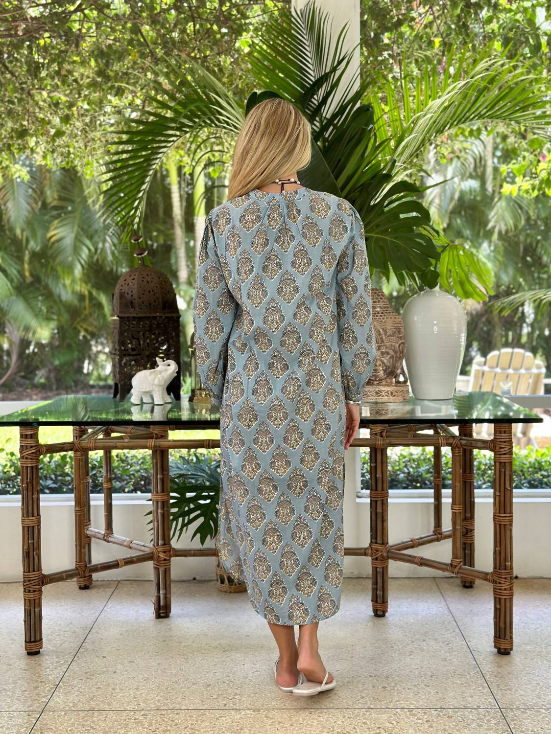 Just Darviny - Sunita Kaftan