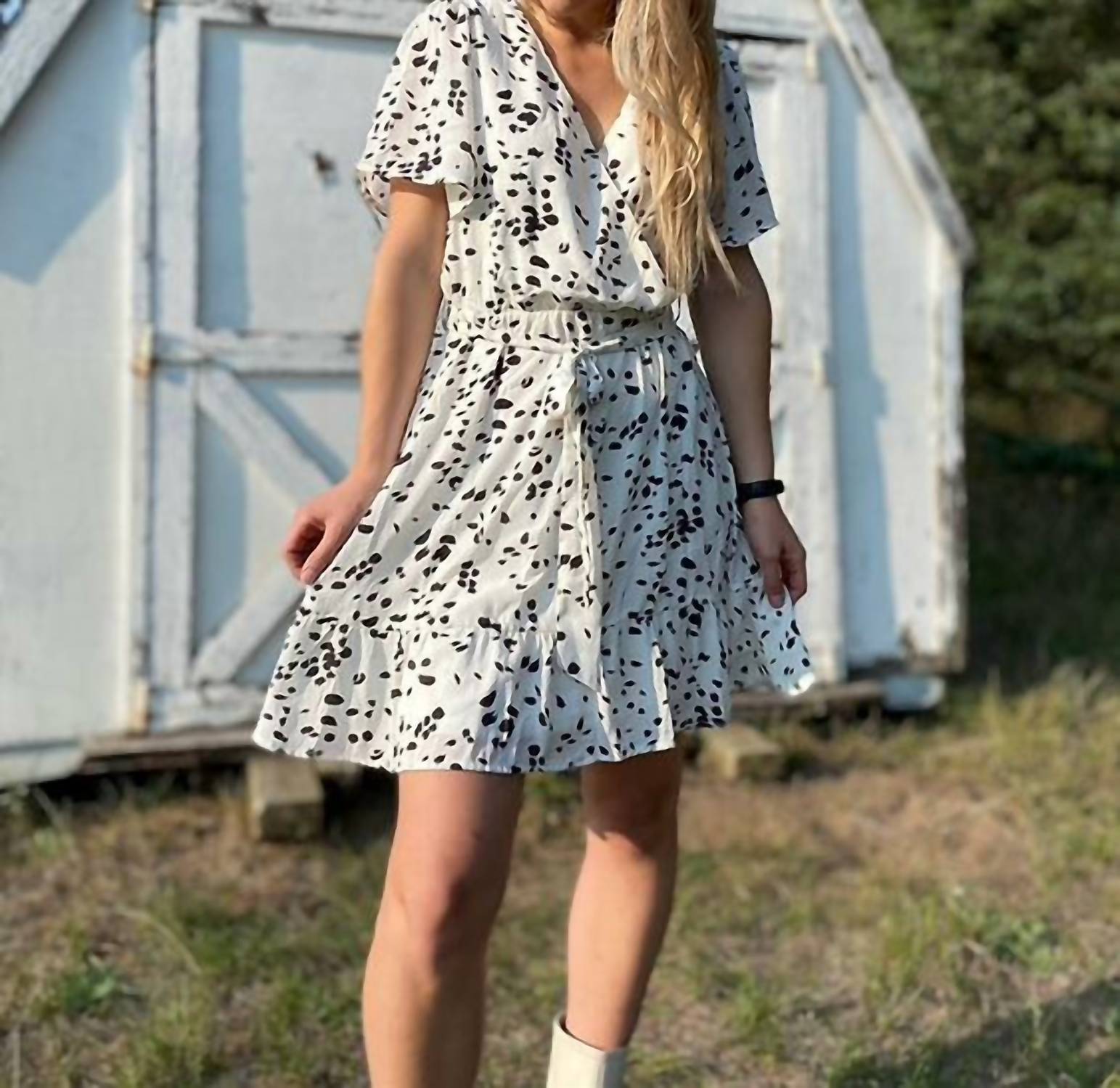 She + Sky - Flutter Sleeve Printed Dress