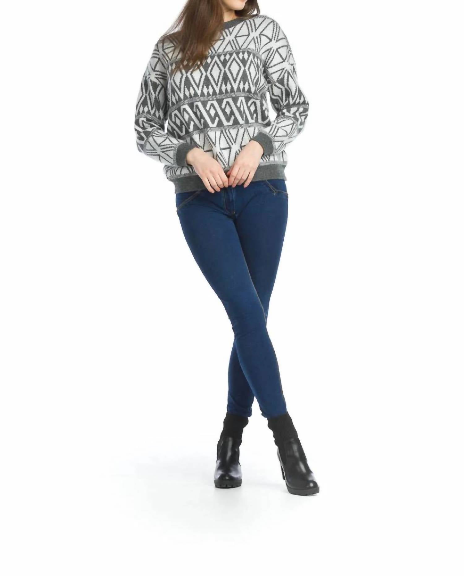 Papillon - Global Knit Sweater
