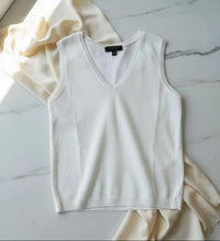 Tricot Chic - Women's Woven Top